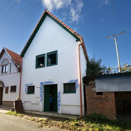 Villa Sklípek Na Císařské à Moravany  Extérieur photo